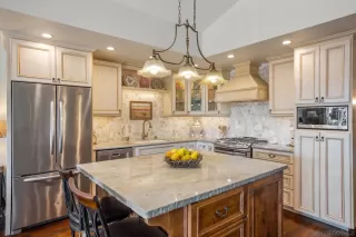 Photo #1: 230004169 Listing