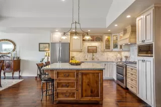 Photo #4: 230004169 Listing