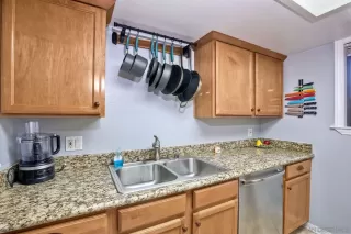 Photo #6: 230004183 Listing