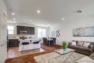 Photo #4: 230004189 Listing