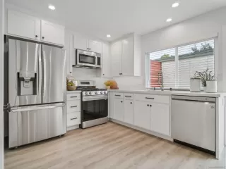 Photo #5: 230004288 Listing