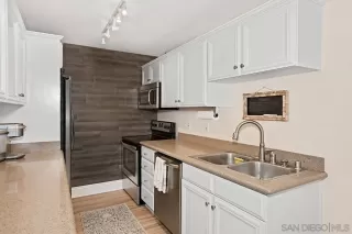 Photo #4: 230004298 Listing