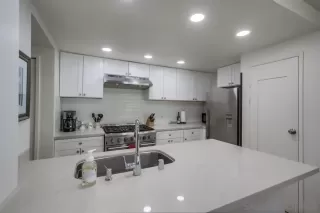 Photo #2: 230004354 Listing