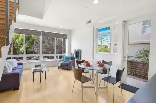 Photo #3: 230004395 Listing