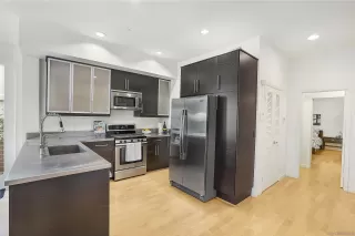 Photo #4: 230004395 Listing