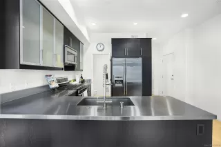 Photo #5: 230004395 Listing