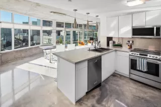 Photo #6: 230004404 Listing