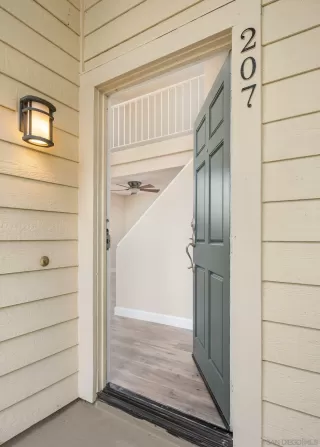 Photo #5: 230004446 Listing