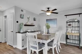 Photo #2: 230004451 Listing