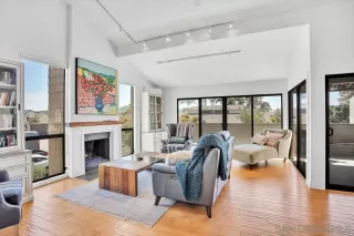 Photo #5: 230004464 Listing