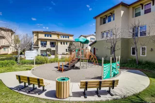 Photo #3: 230004504 Listing