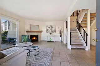 Photo #3: 230004532 Listing