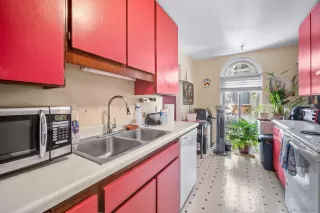 Photo #6: 230004596 Listing