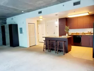 Photo #5: 230004644 Listing