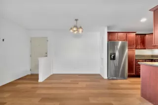 Photo #2: 230004756 Listing 