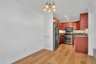 Photo #3: 230004756 Listing 