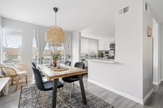 Photo #5: 230004758 Listing 