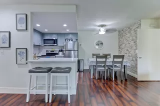 Photo #3: 230004784 Listing