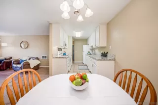 Photo #4: 230004820 Listing