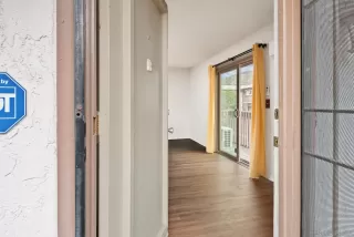 Photo #5: 230004861 Listing