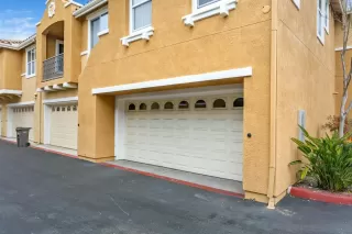 Photo #5: 230004870 Listing