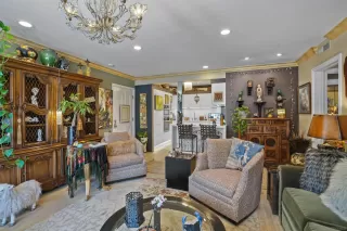 Photo #6: 230004872 Listing 