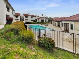 Photo #6: 230004876 Listing 