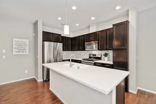 Photo #5: 230004920 Listing 