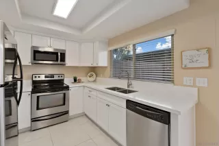 Photo #5: 230004926 Listing