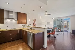 Photo #1: 230004943 Listing