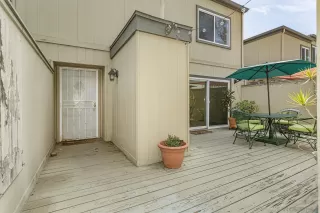 Photo #1: 230004945 Listing 