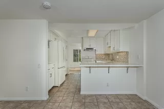 Photo #6: 230004945 Listing 