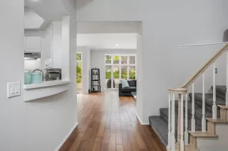 Photo #1: 230004968 Listing