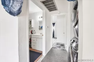 Photo #4: 230004978 Listing