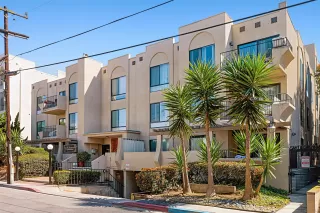 Photo #5: 230005019 Listing