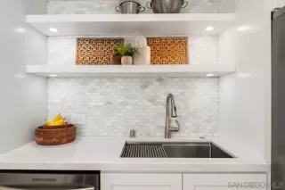 Photo #5: 230005031 Listing 