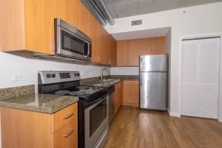 Photo #5: 230005035 Listing