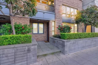 Photo #2: 230005043 Listing