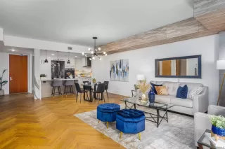 Photo #3: 230005043 Listing