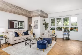 Photo #4: 230005043 Listing