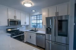 Photo #6: 230005048 Listing