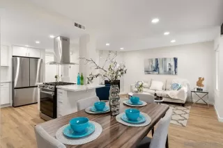 Photo #4: 230005053 Listing 