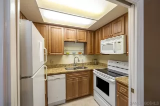 Photo #6: 230005126 Listing 