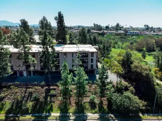 Photo #2: 230005143 Listing