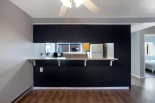 Photo #2: 230005199 Listing