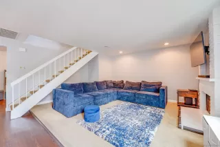 Photo #2: 230005232 Listing 