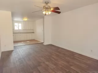 Photo #3: 230005244 Listing