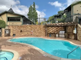 Photo #4: 230005335 Listing