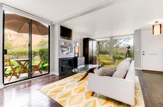 Photo #5: 230005369 Listing