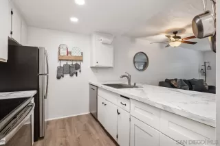 Photo #4: 230005374 Listing 